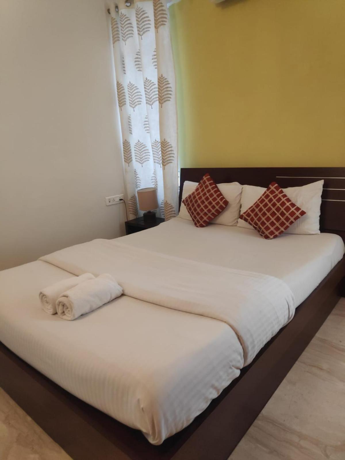 Ixora Suites Bangalore Exterior photo