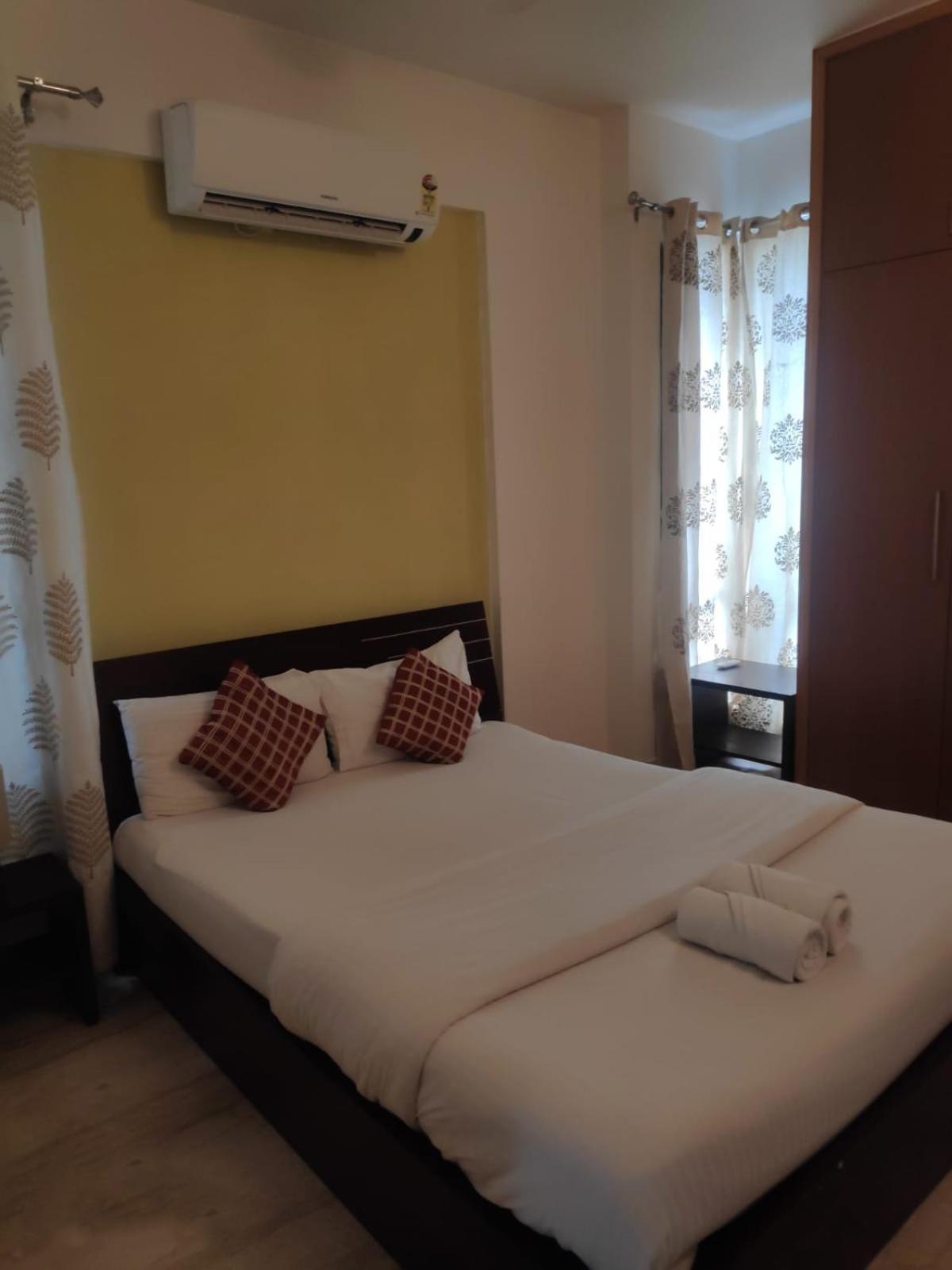 Ixora Suites Bangalore Exterior photo