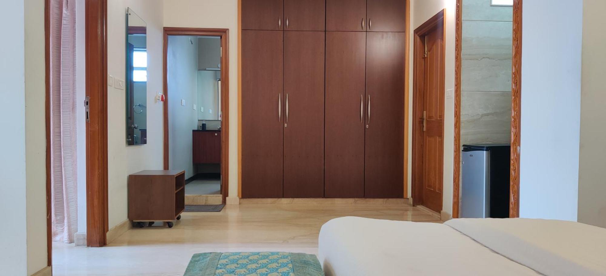 Ixora Suites Bangalore Exterior photo