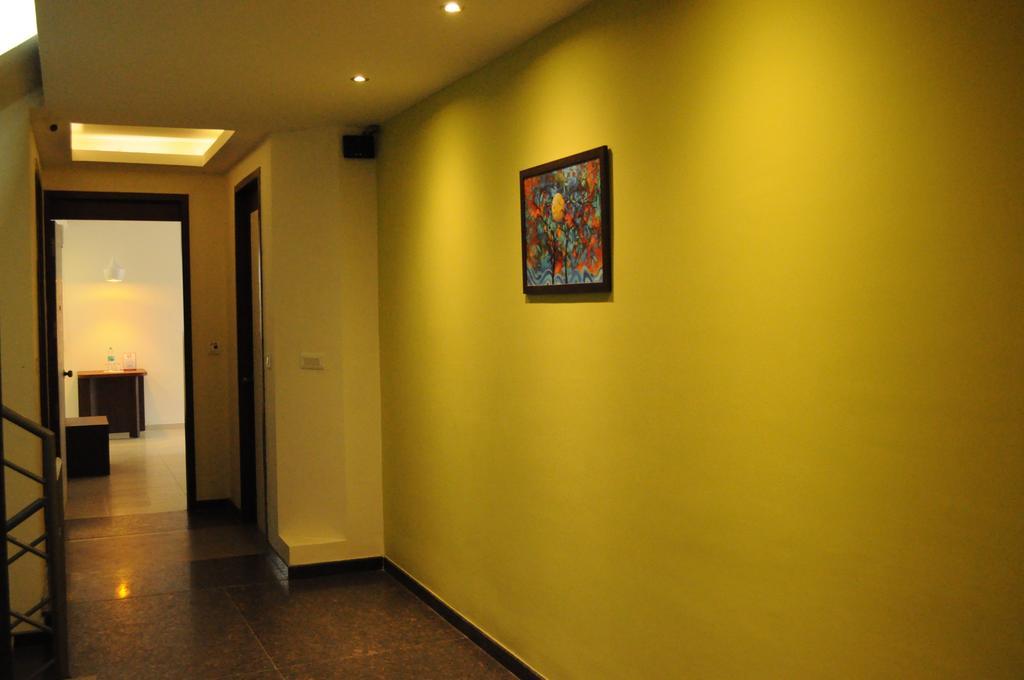 Ixora Suites Bangalore Exterior photo