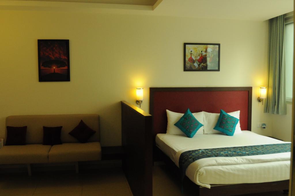 Ixora Suites Bangalore Room photo
