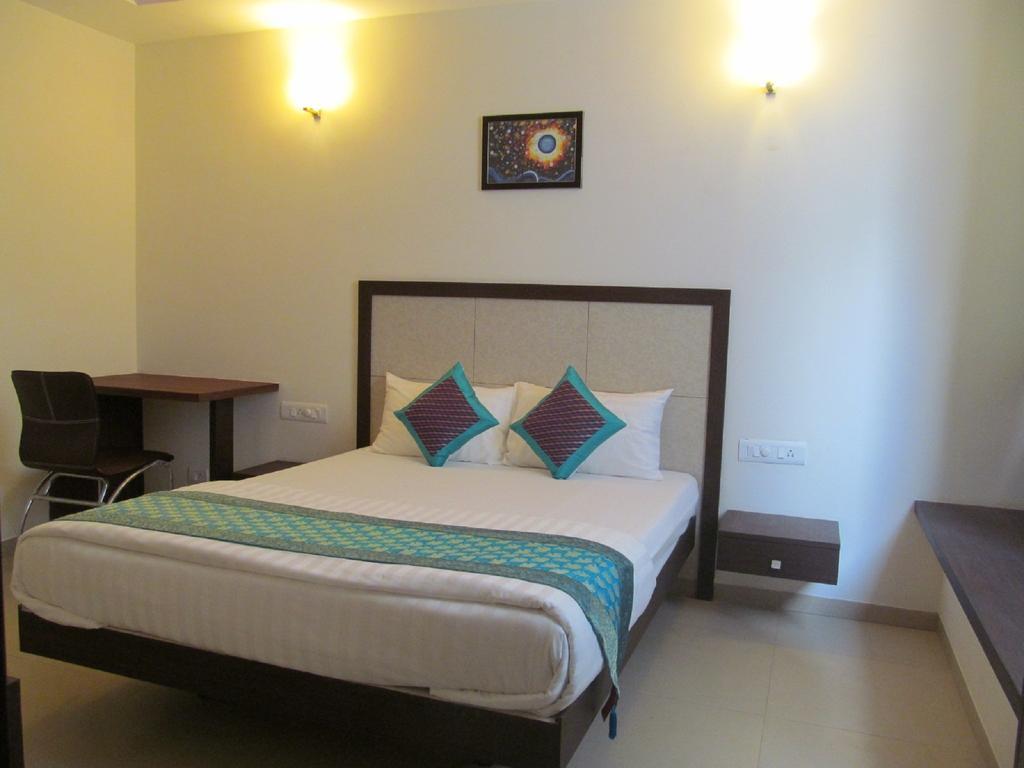 Ixora Suites Bangalore Exterior photo