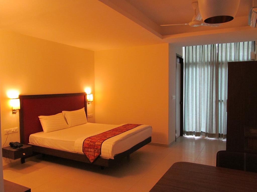 Ixora Suites Bangalore Room photo