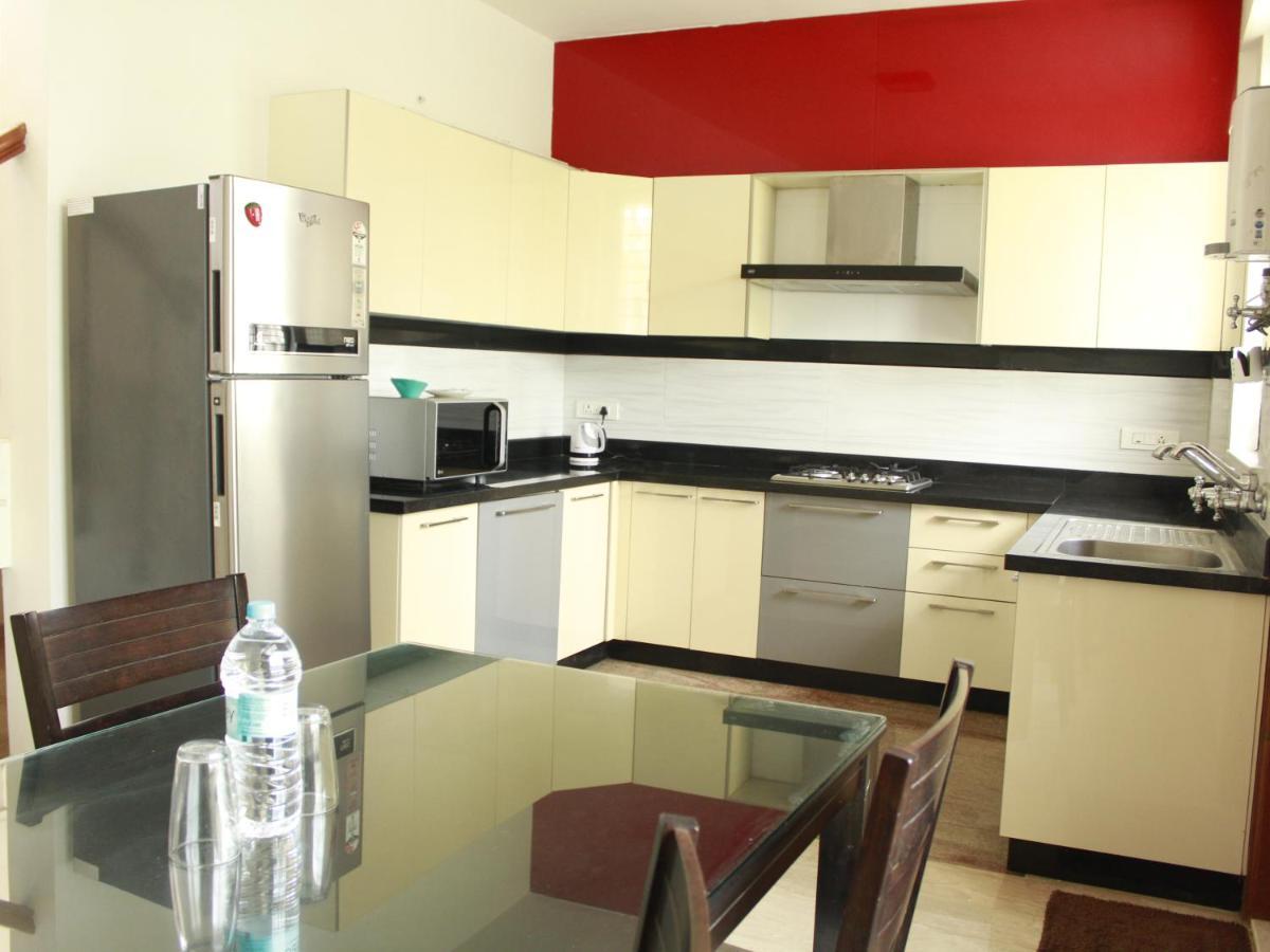 Ixora Suites Bangalore Exterior photo