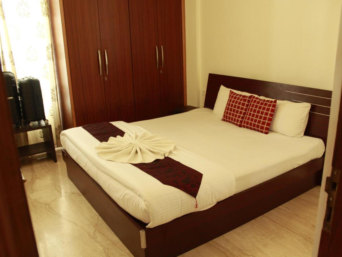Ixora Suites Bangalore Exterior photo